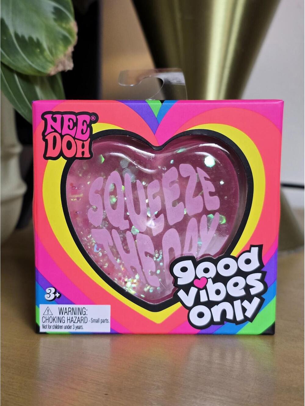 NIB Needoh Good Vibes Heart - Pink
